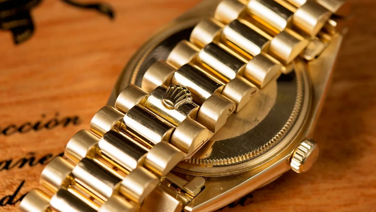 Combien vaut un bracelet de 10k 22g dans un magasin de prêt sur gage?