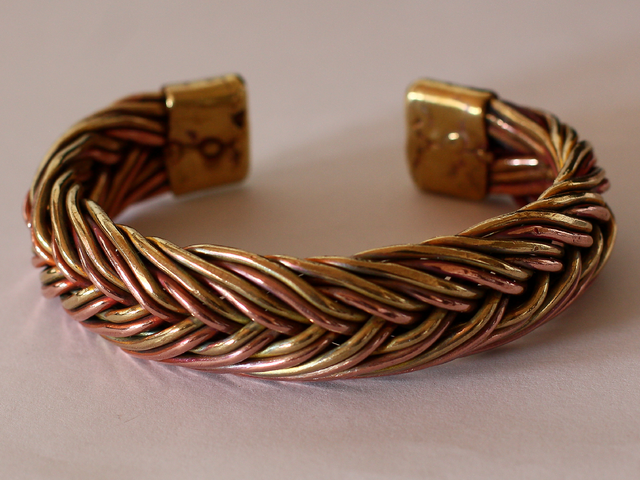 Comment choisir un bracelet en cuivre ?